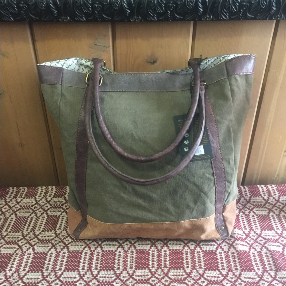 🔥Host Pick🔥 NWT Mona B Live Wander Tote - Picture 3 of 6